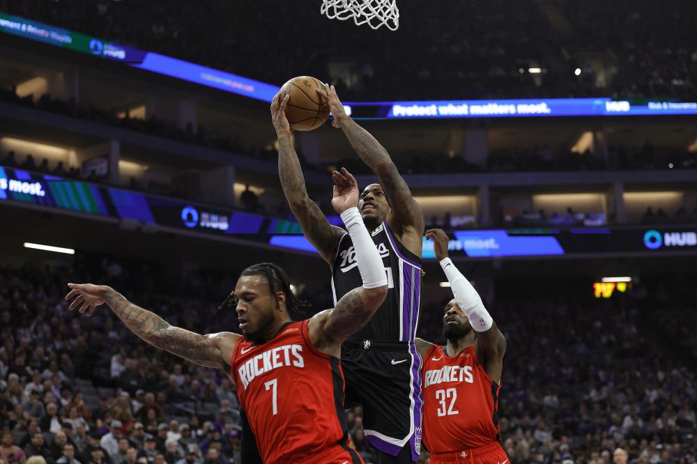 裁判仍坚持 裁判仍坚持