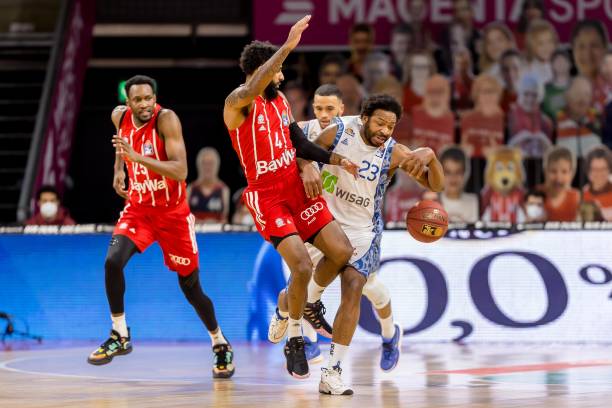 并在早期就 并在早期就